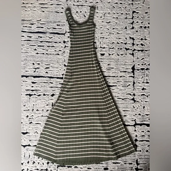 Aqua Striped Olive Green Maxi Dress - Picture 1 of 2